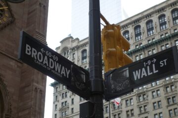 Wall Street fiebert neuem Arbeitsmarktbericht entgegen