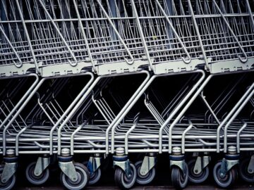 Verbrauchervertrauen auf Sechsmonatshoch & steigende Sorgen am Arbeitsmarkt
